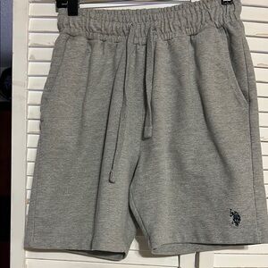 POLO ASSN. Gray Men's Athletic Shorts SMALL  3 pockets plus one hidden side zip